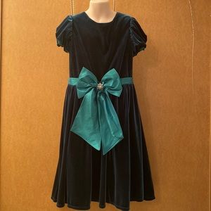 Rare Editions Brand green dress. Girls size 14.